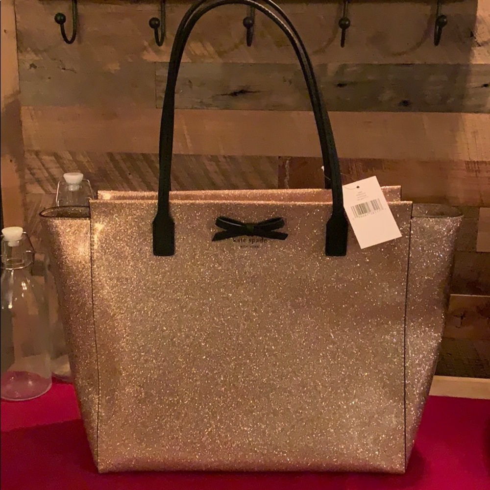 Kate Spade NWT Mavis Street in Rose Gold